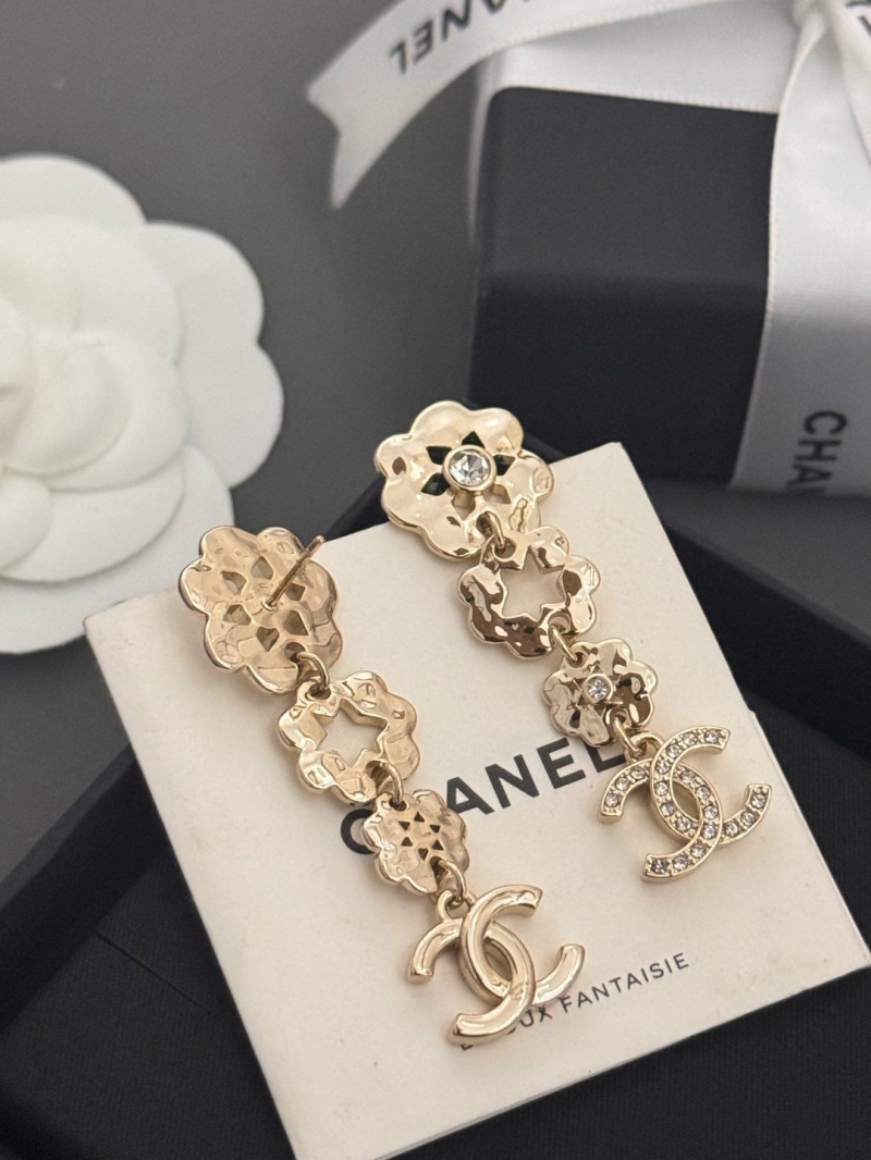 Ch**el earrings